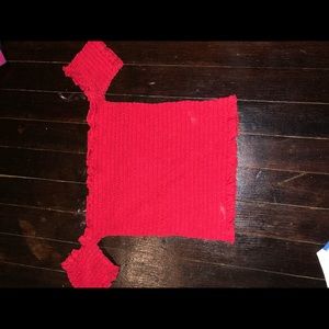 OFF SHOULDER RED CROP TOP
